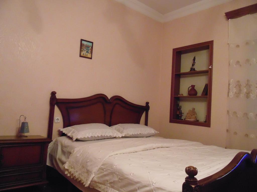 Apartment On Erekle Tbilisi Luaran gambar